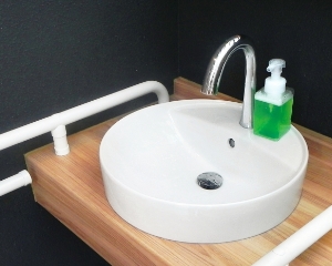 車椅子対応の高さ調整、手すりの設置など、ご家族みんなが使いやすい設計に。