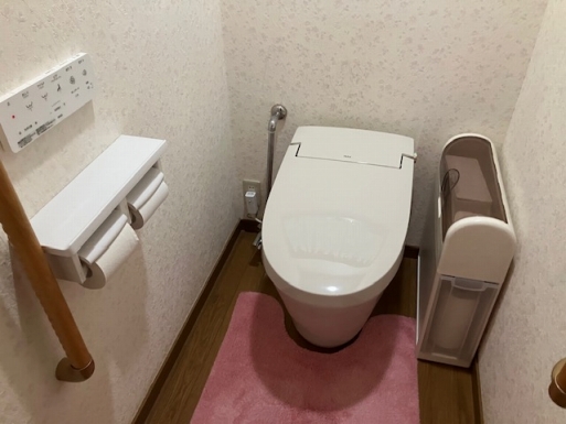 【LIXIL サティス】<br>コンパクトなトイレで空間をより広く。長野市